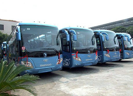桂林旅游包车——45座金龙、大宇旅游大巴包车